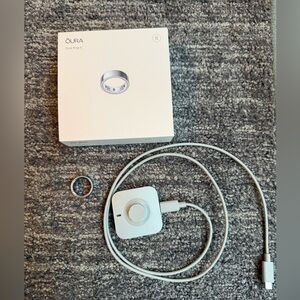 Oura Ring 4 size 8 Silver